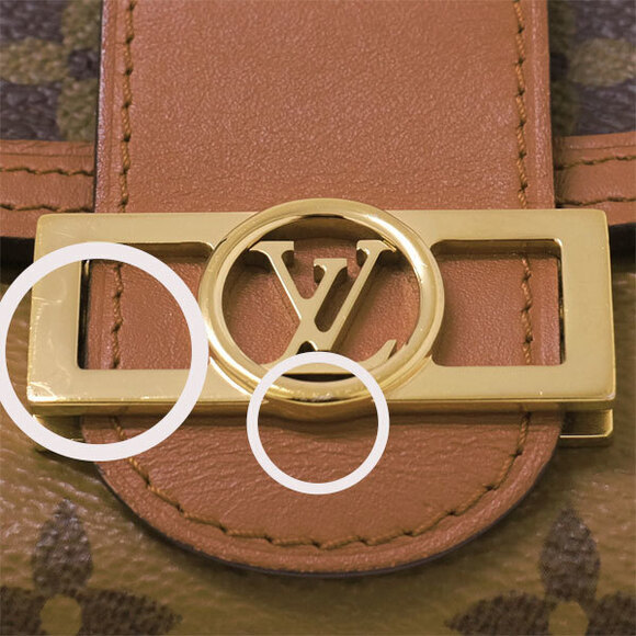 Louis Vuitton Monogram Compact Wall Compact - Picture 9 of 9